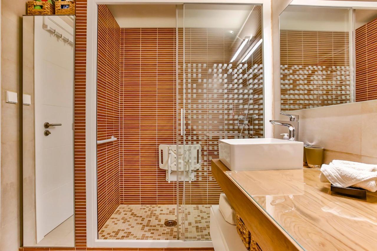 Magnifico Apartamento - Primera Linea De Mar Calafell Dış mekan fotoğraf