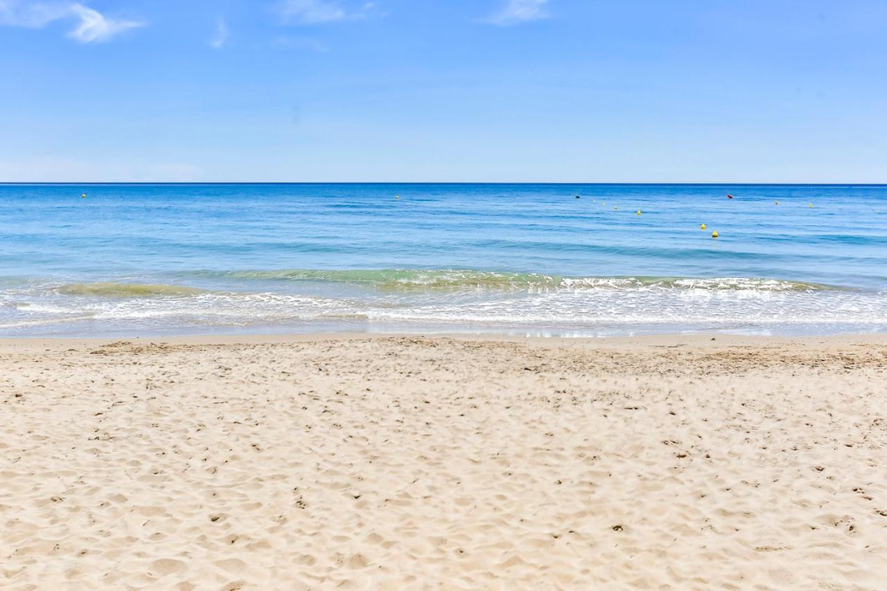 Magnifico Apartamento - Primera Linea De Mar Calafell Dış mekan fotoğraf